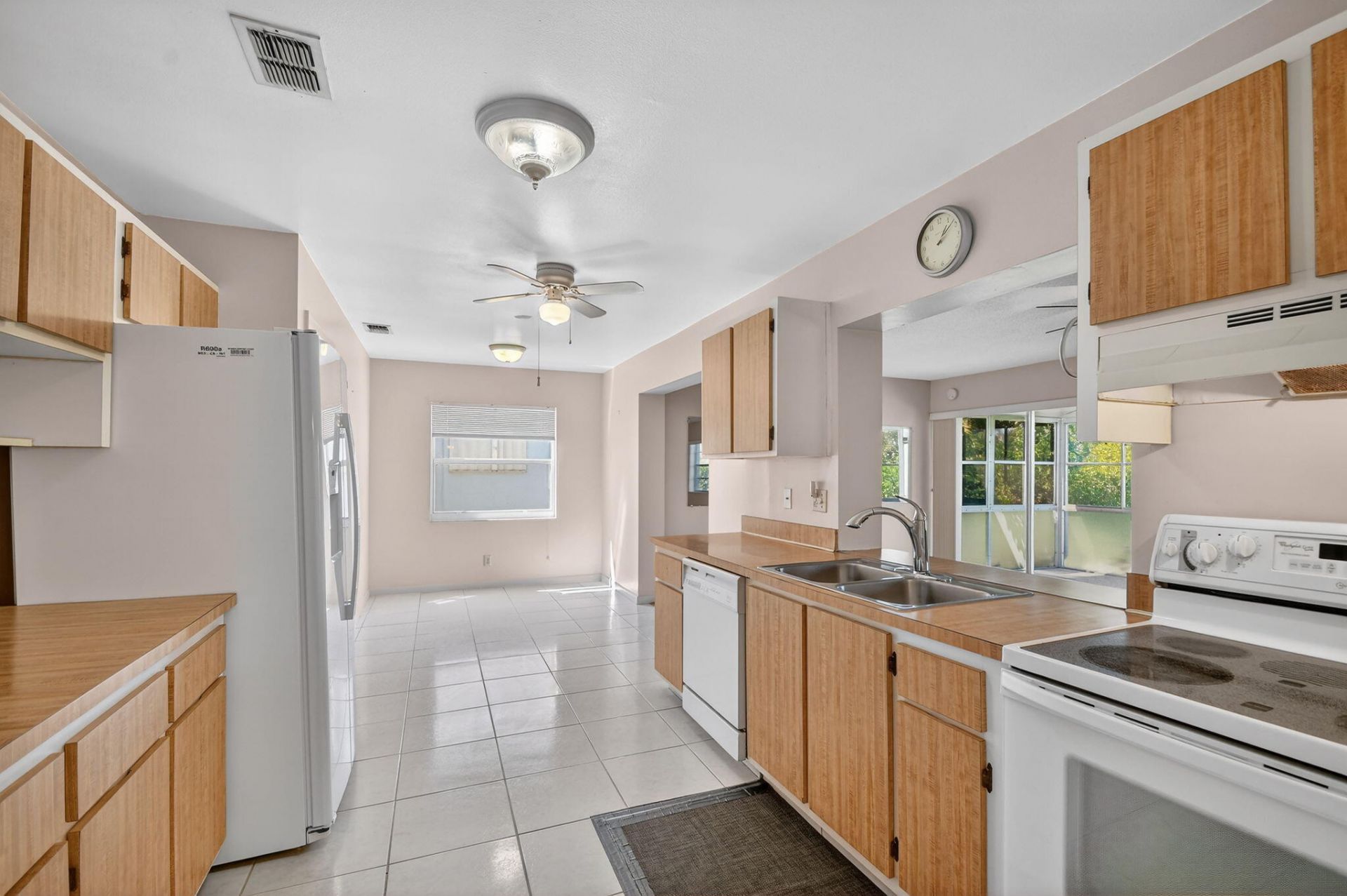 7352 Pine Forest Circle, Lake Worth, FL 33467 Photo