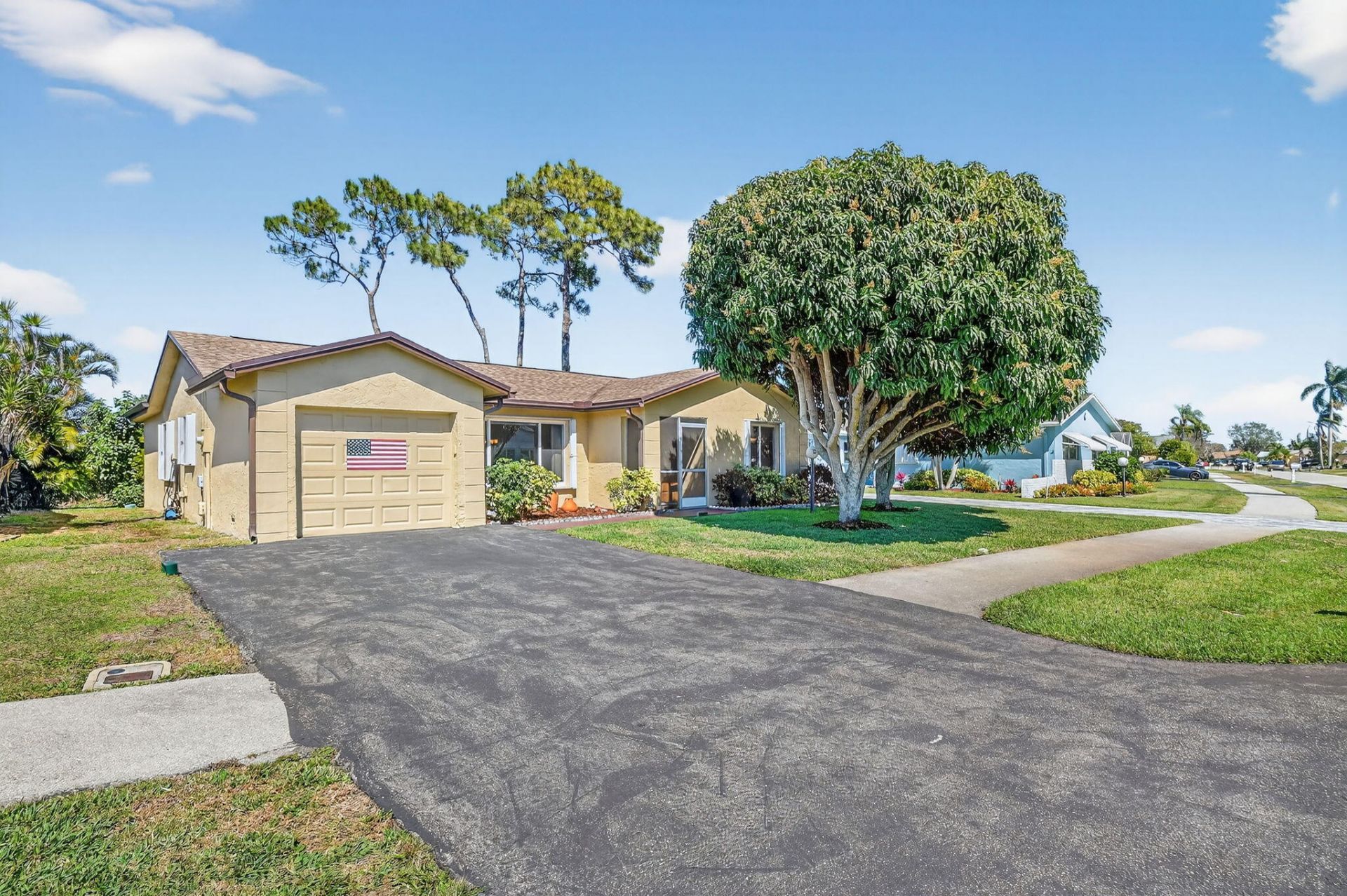 7352 Pine Forest Circle, Lake Worth, FL 33467 Photo