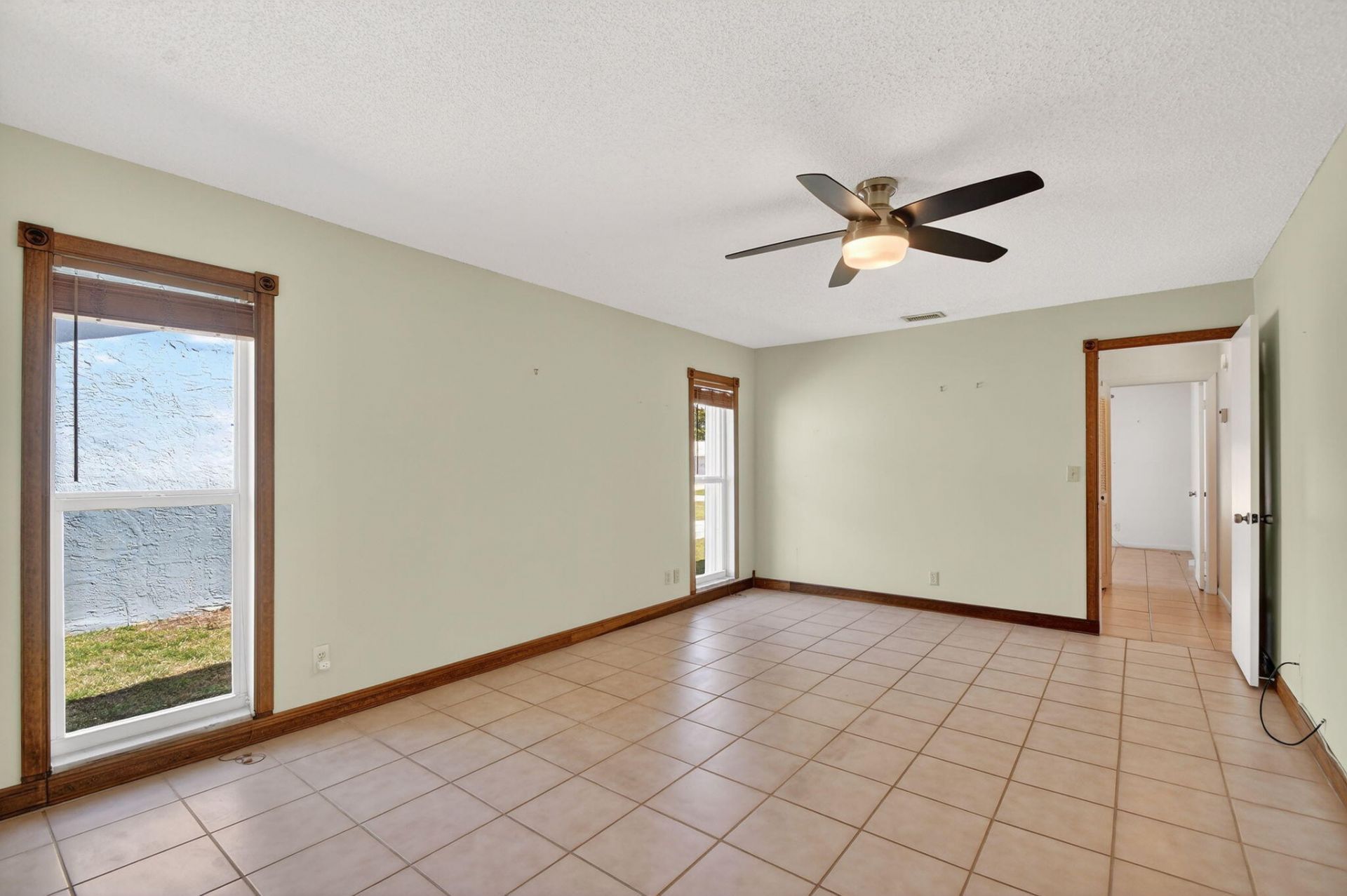 7352 Pine Forest Circle, Lake Worth, FL 33467 Photo
