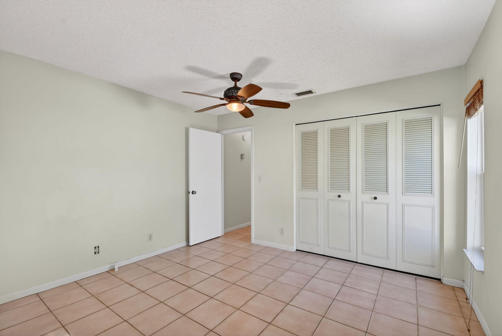 7352 Pine Forest Circle, Lake Worth, FL 33467 Photo