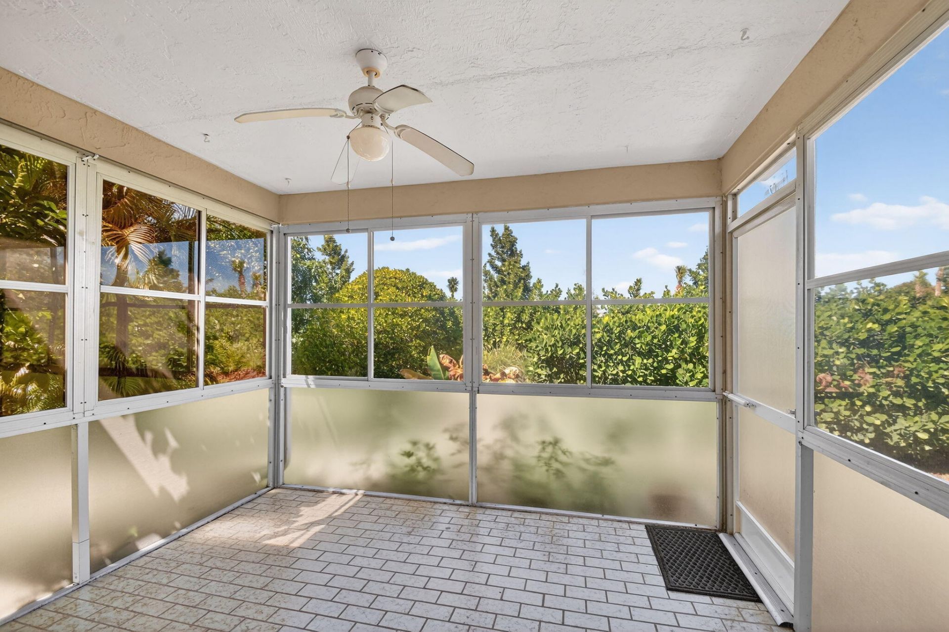 7352 Pine Forest Circle, Lake Worth, FL 33467 Photo