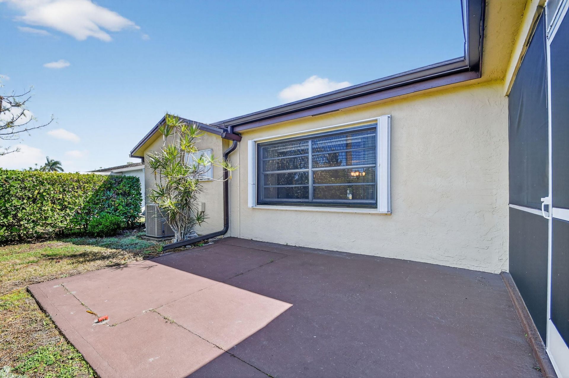 7352 Pine Forest Circle, Lake Worth, FL 33467 Photo