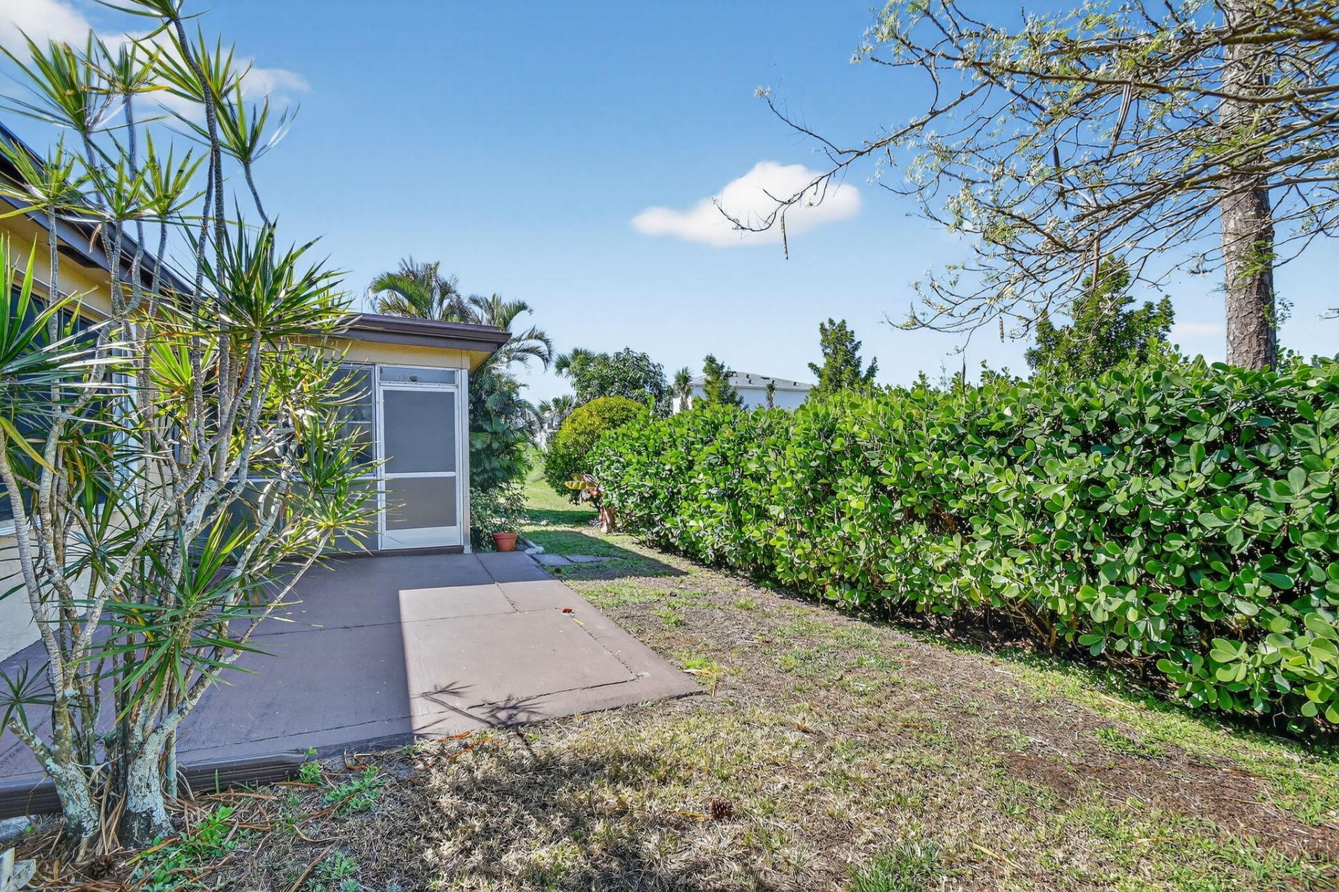 7352 Pine Forest Circle, Lake Worth, FL 33467 Photo