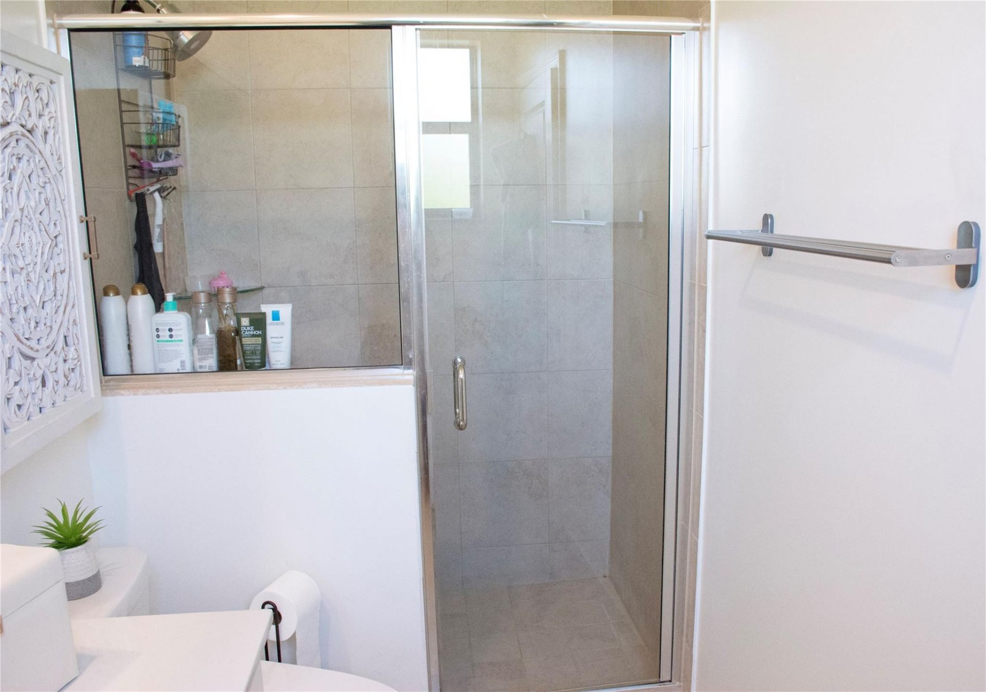 315 NE 208th Terrace, Miami, FL 33179 Photo