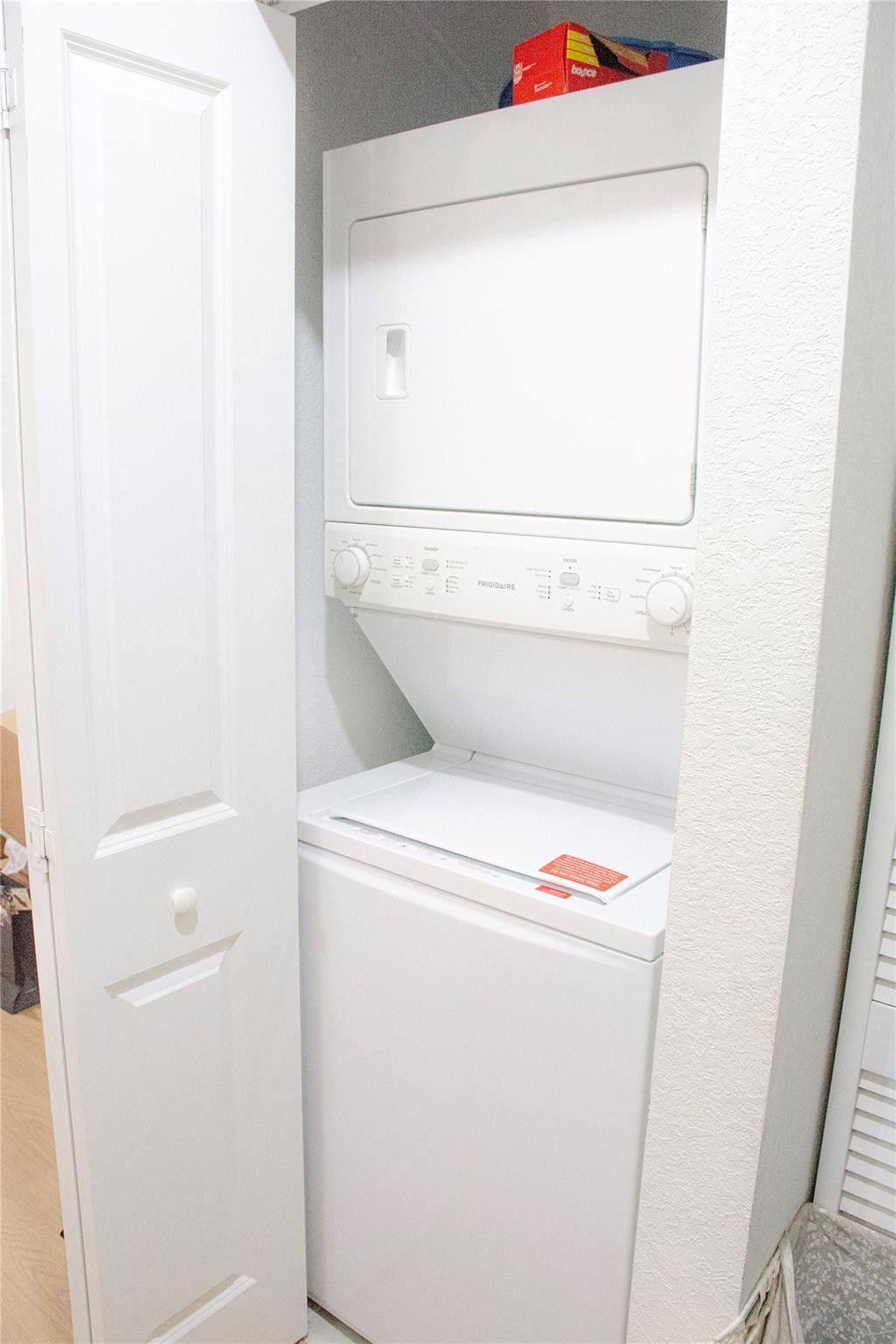 315 NE 208th Terrace, Miami, FL 33179 Photo