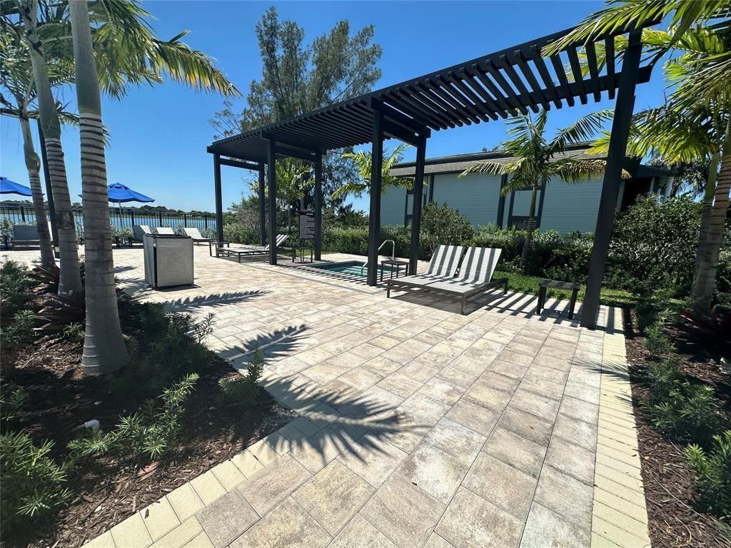 315 NE 208th Terrace, Miami, FL 33179 Photo