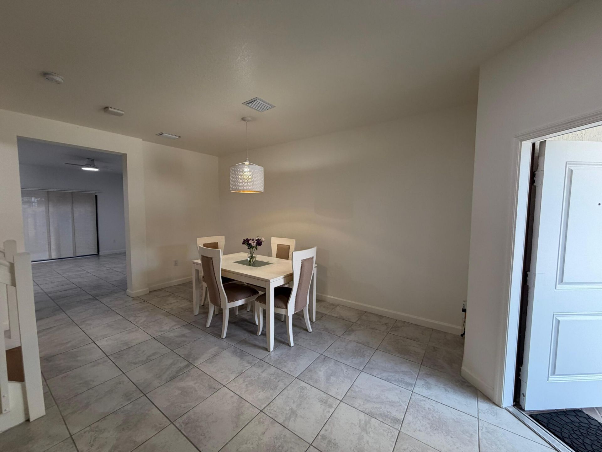 315 NE 208th Terrace, Miami, FL 33179 Photo