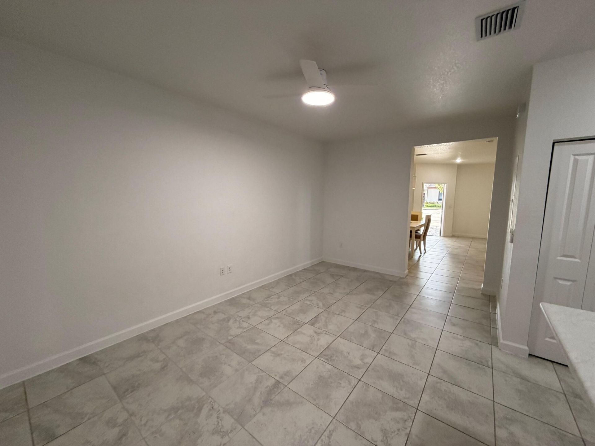 315 NE 208th Terrace, Miami, FL 33179 Photo