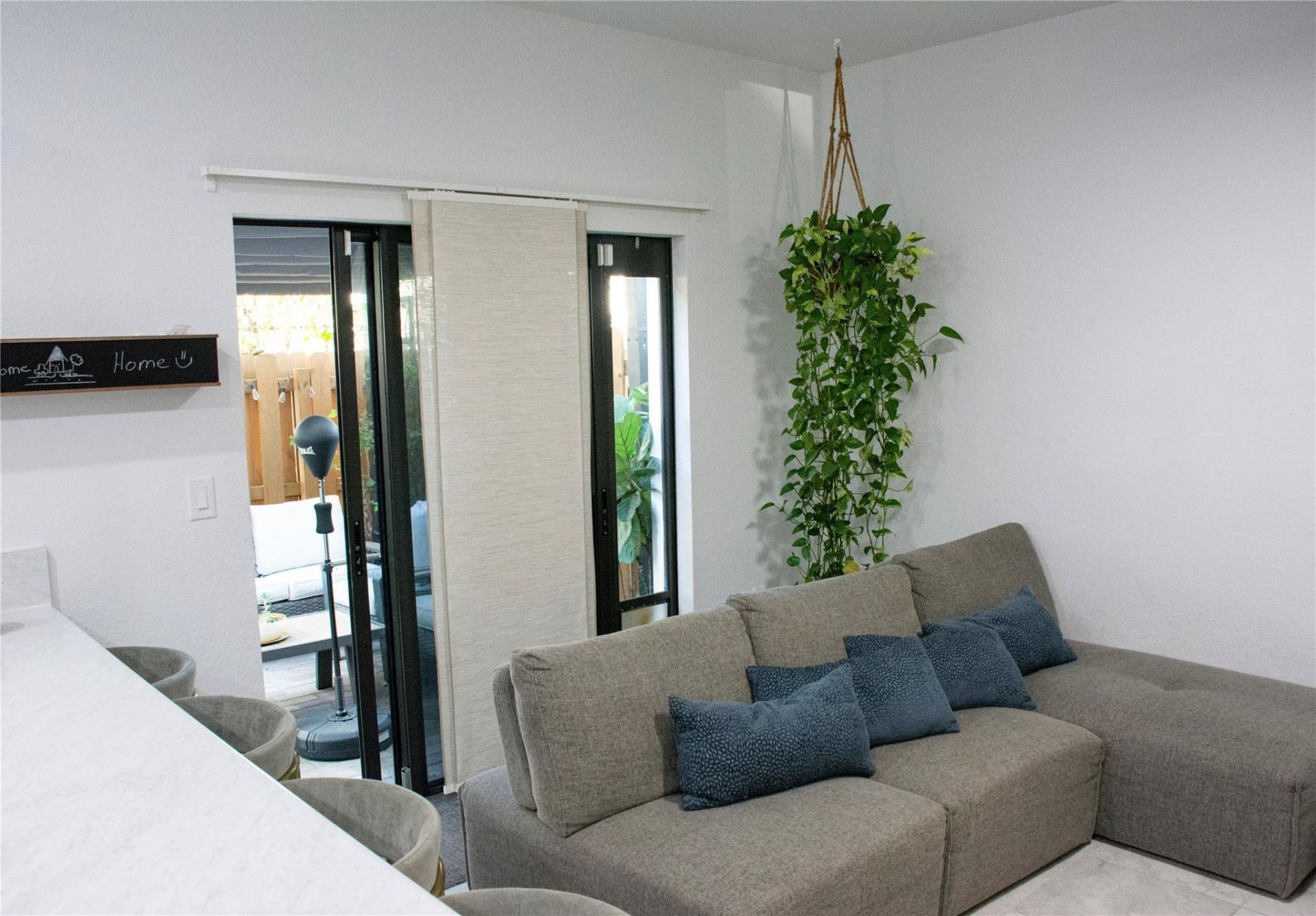 315 NE 208th Terrace, Miami, FL 33179 Photo