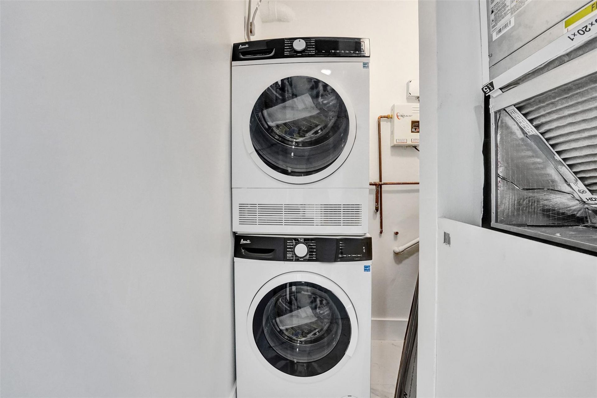 8900 Washington Boulevard, Unit 416, Pembroke Pines, FL 33025 Photo