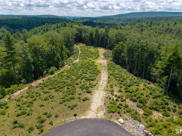 14 Peck Orchard, Granby, CT 06060