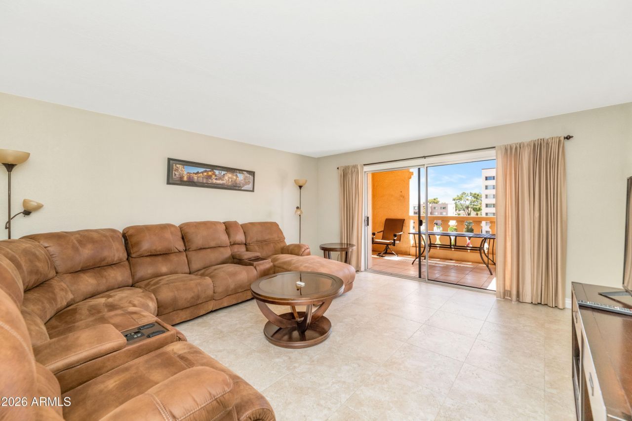 7830 E CAMELBACK Road Scottsdale, AZ 85251