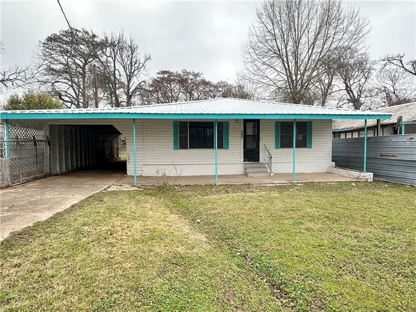 302 RIVERSIDE Drive, Simmesport, LA 71369