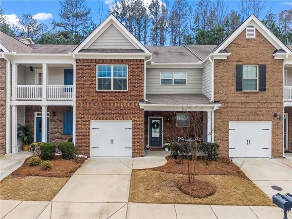 369 Franklin Lane , Acworth, GA 30102