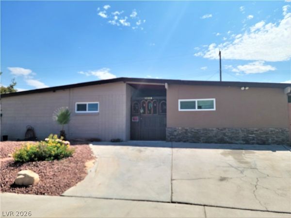 1155 Princess Katy Avenue, Unit B, Las Vegas, NV 89119