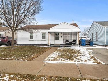 25540 Tecla Ave Avenue, Warren, MI 48089