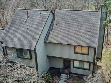 521 Carberry Hill, Brighton, MI 48116