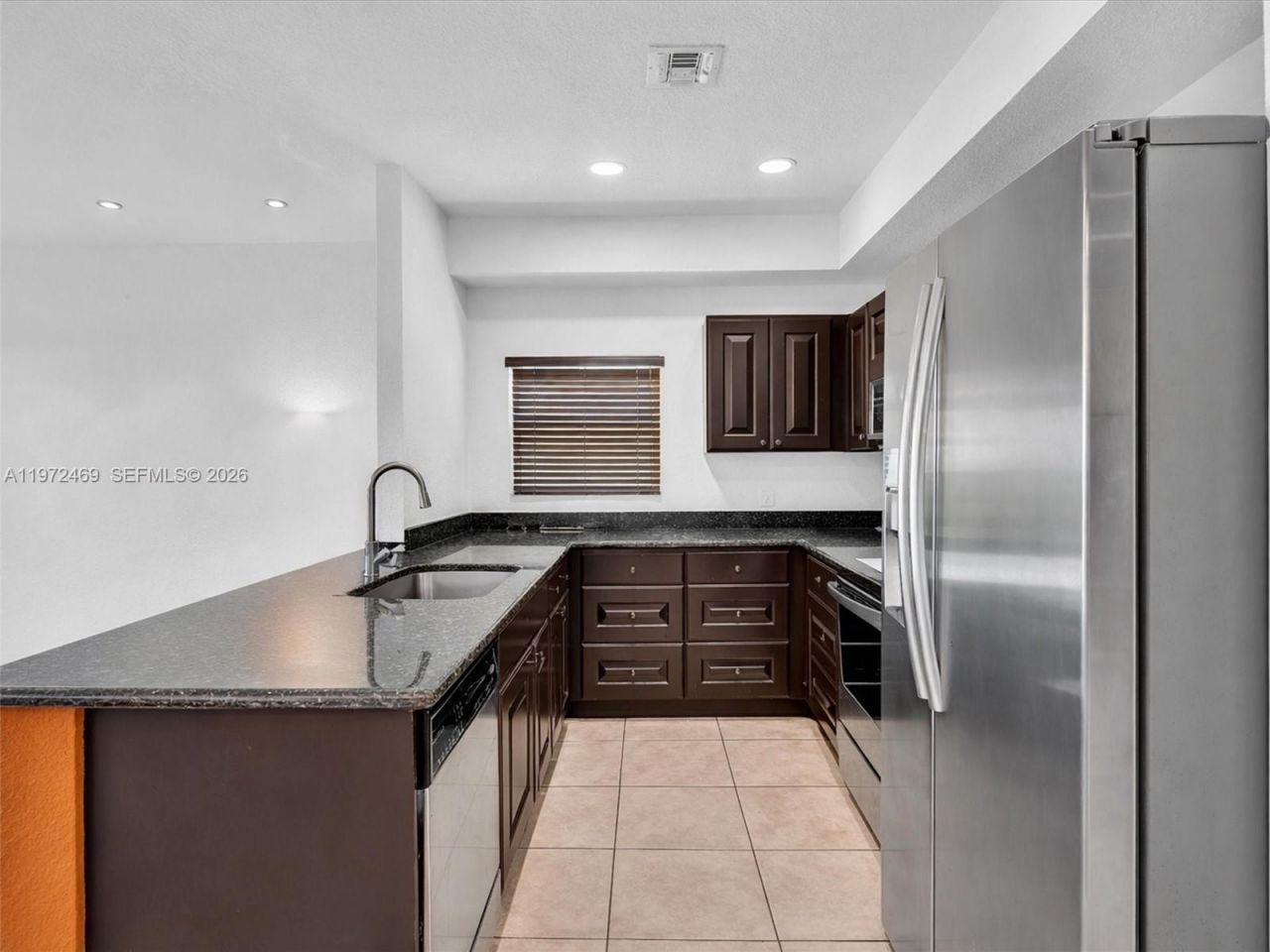 23 SE 3rd Ave , Hallandale Beach, FL 33009 Photo