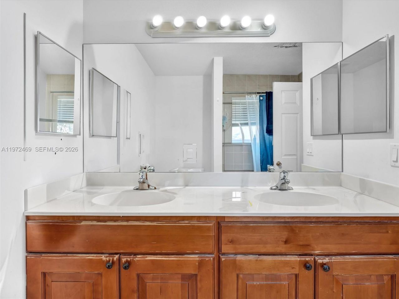 23 SE 3rd Ave , Hallandale Beach, FL 33009 Photo