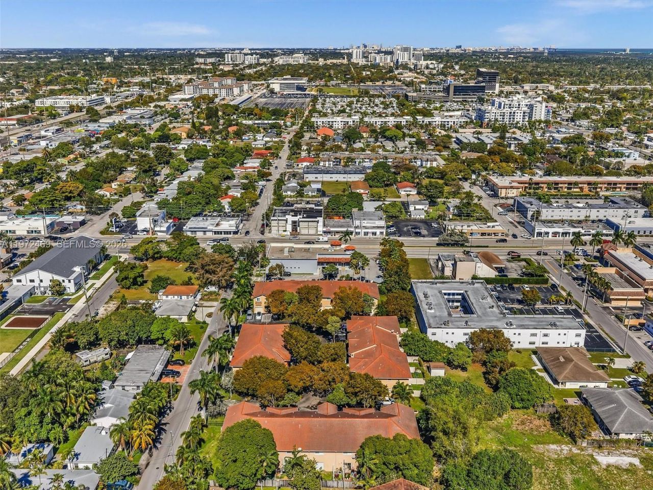 23 SE 3rd Ave , Hallandale Beach, FL 33009 Photo