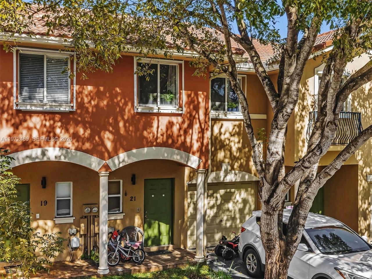 23 SE 3rd Ave , Hallandale Beach, FL 33009 Photo