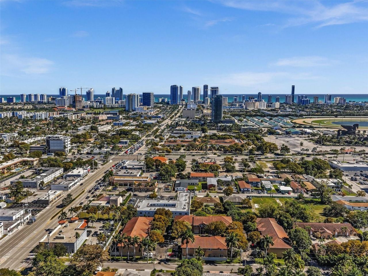 23 SE 3rd Ave , Hallandale Beach, FL 33009 Photo