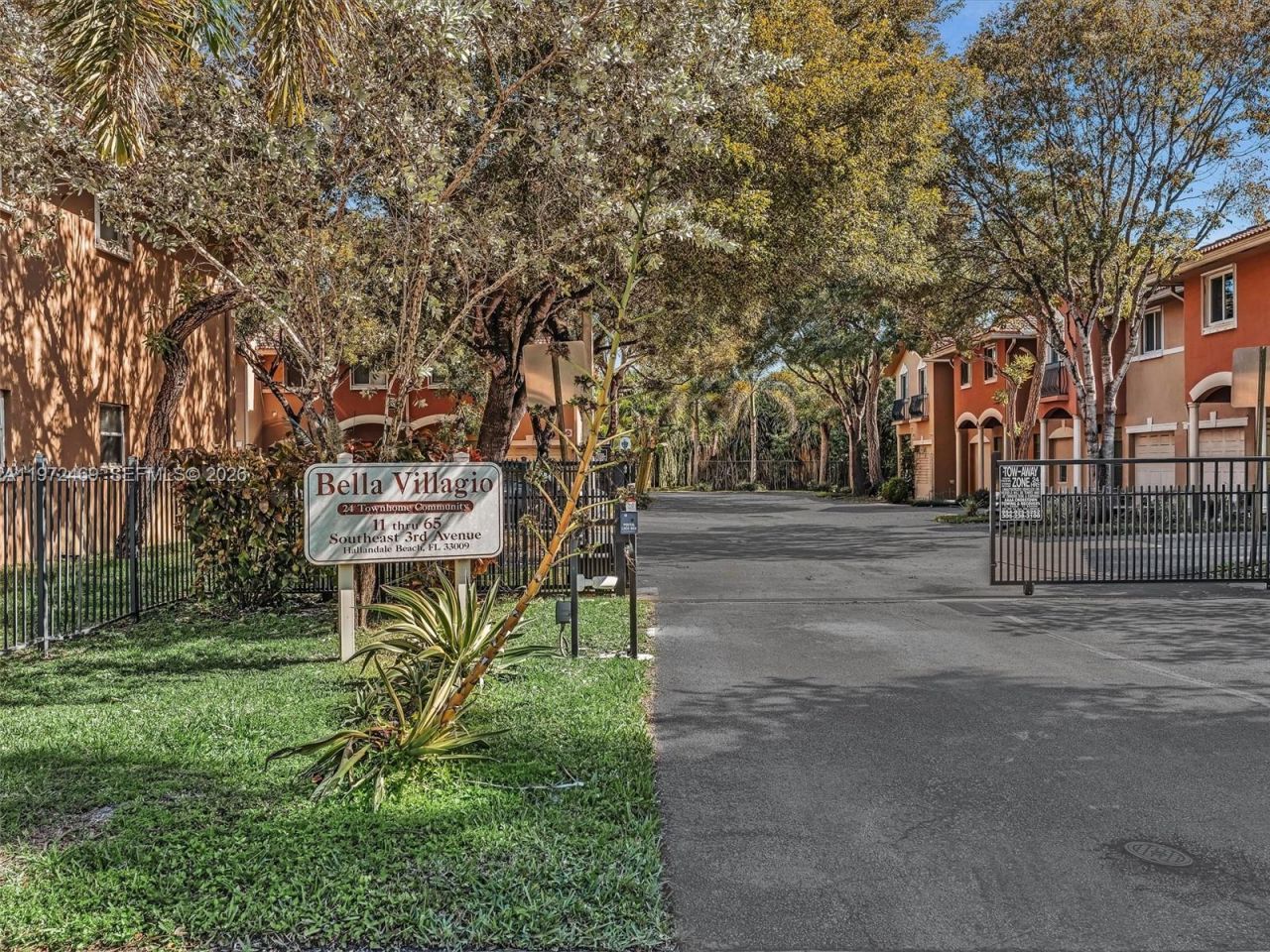 23 SE 3rd Ave , Hallandale Beach, FL 33009 Photo