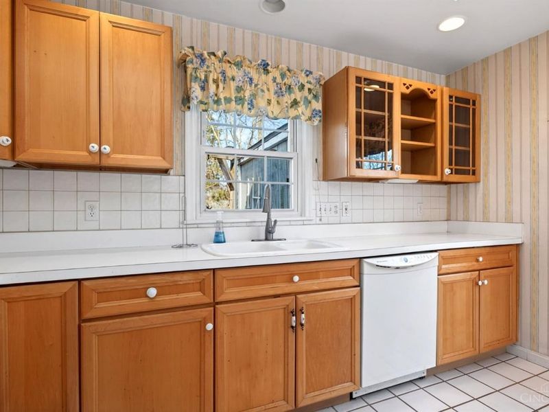 6542 Rainbow Lane, Cincinnati, OH 45230 Photo 13