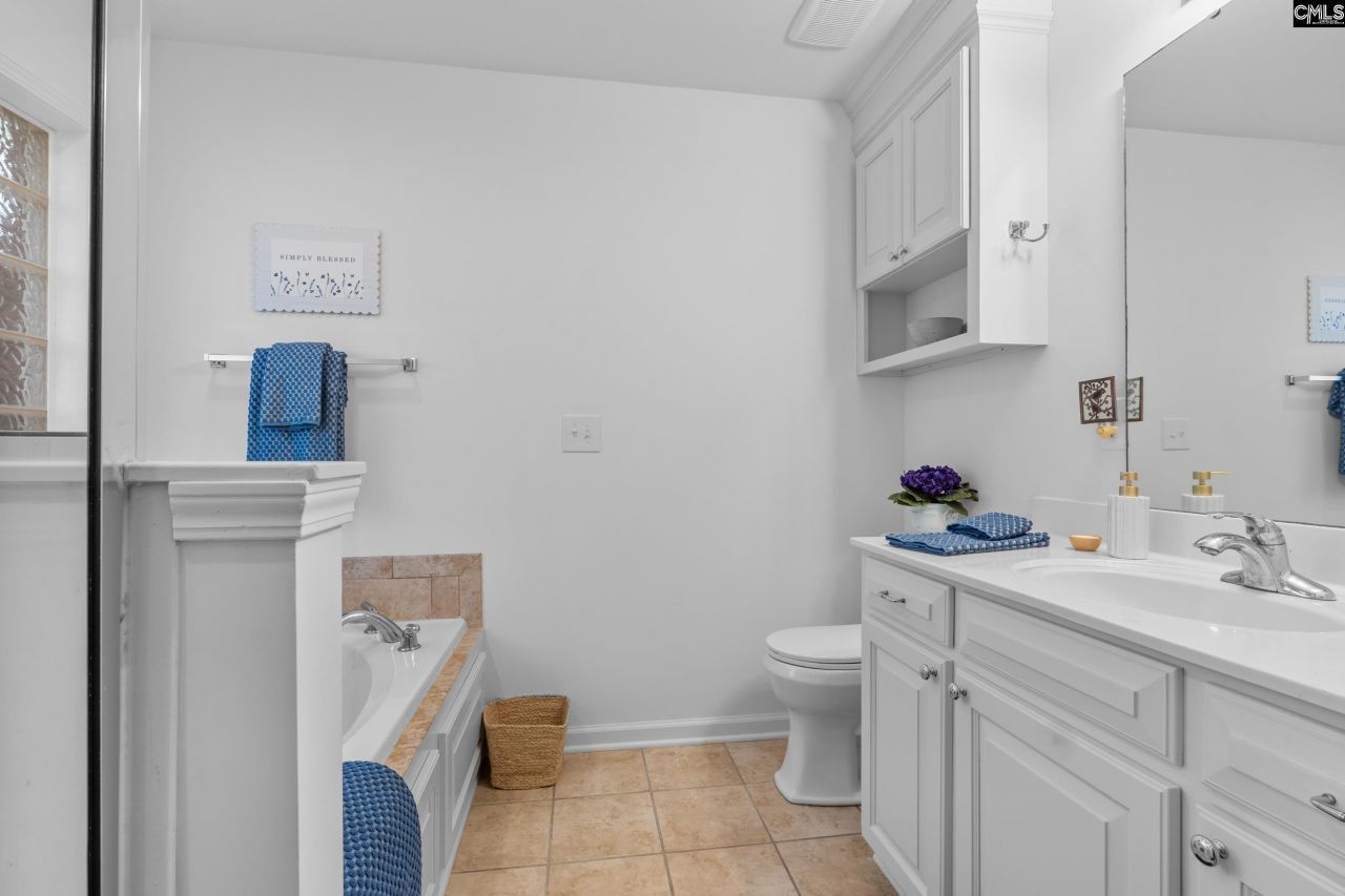 107 Sebring Drive  Photo 18