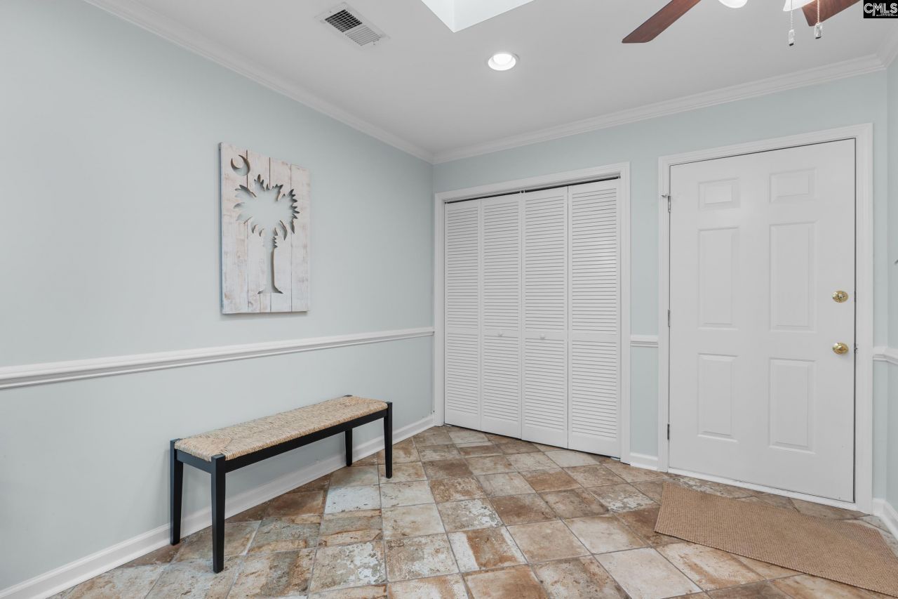 107 Sebring Drive  Photo 9