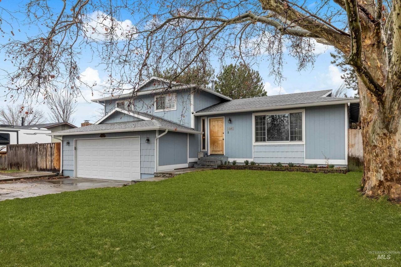 10241 W Guinevere Dr, Boise, ID 83704 Main Photo