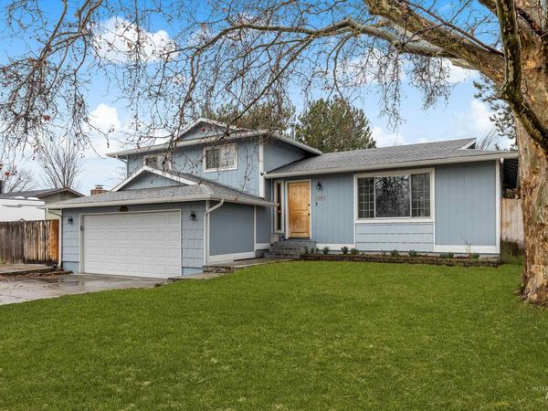 10241 W Guinevere Dr, Boise, ID 83704