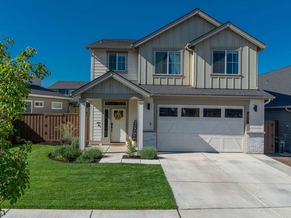 3027 NE Moreno Place, Bend, OR 97701