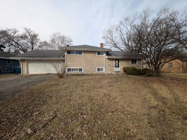 4230 Lindley Street N, Downers Grove, IL 60515