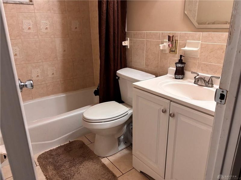 5037 Retford Drive, Dayton, OH 45417 Photo 12