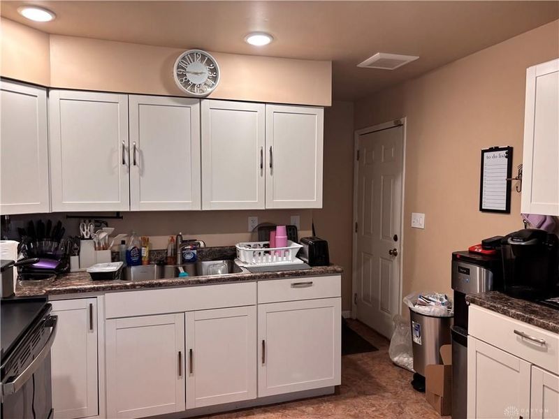 5037 Retford Drive, Dayton, OH 45417 Photo 27