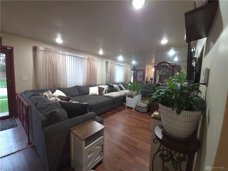 5037 Retford Drive, Dayton, OH 45417 Photo 3