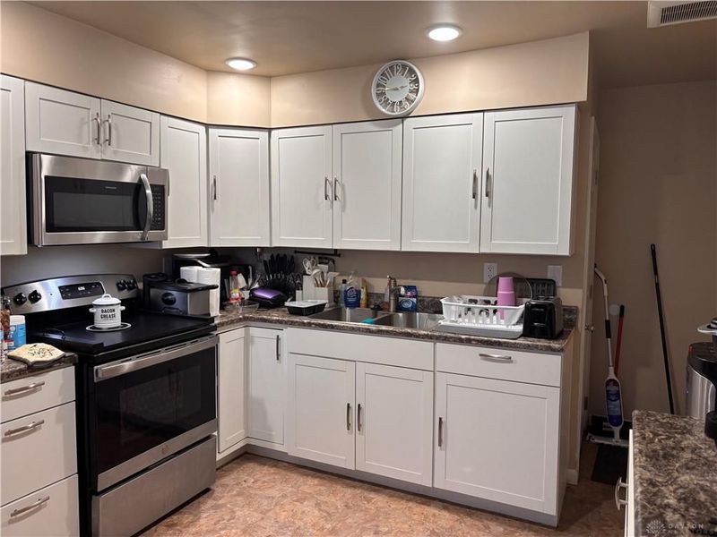 5037 Retford Drive, Dayton, OH 45417 Photo 5