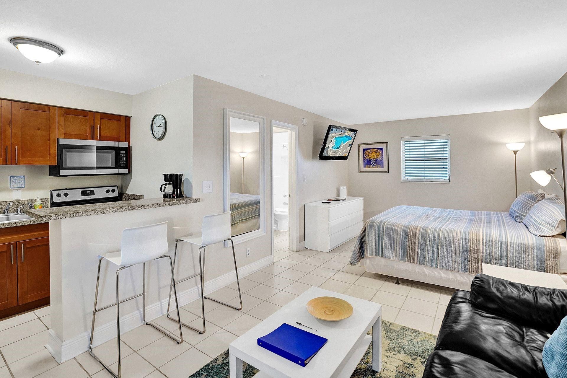 3226 NE 12th Street, Unit 8, Pompano Beach, FL 33062 Photo