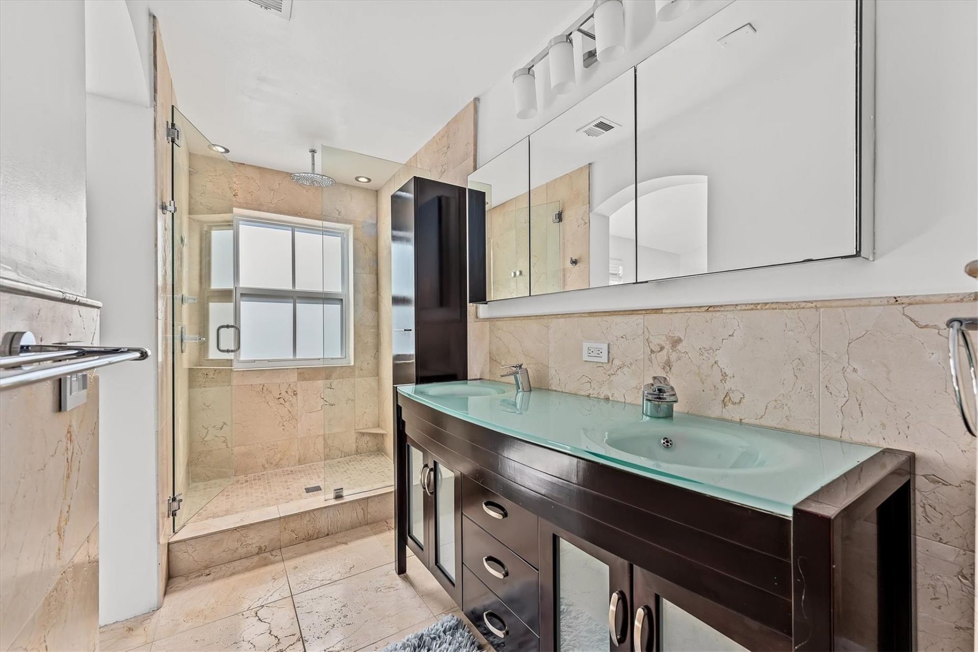 1135 Buttonwood Lane, Hollywood, FL 33019 Photo