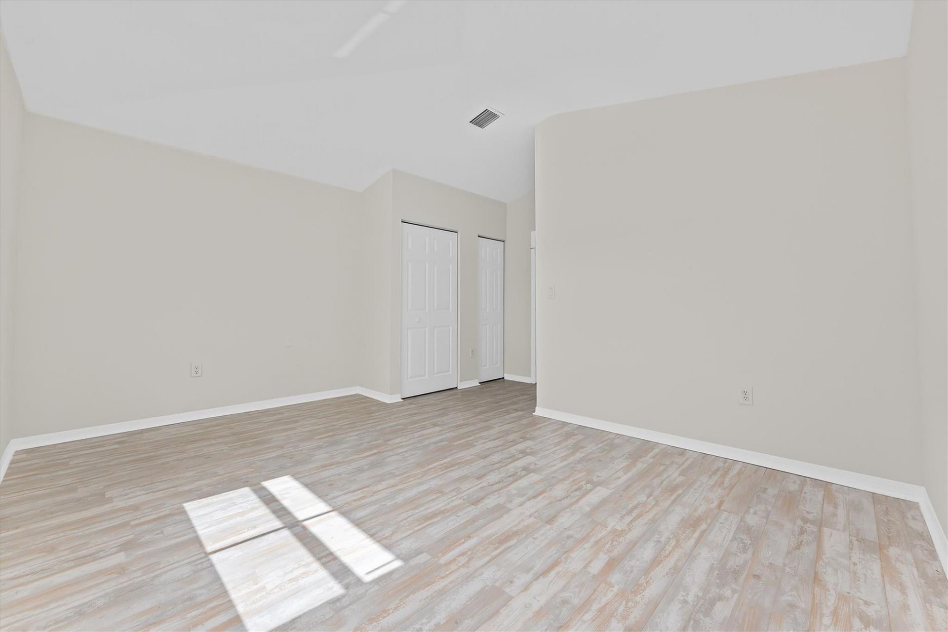 1135 Buttonwood Lane, Hollywood, FL 33019 Photo