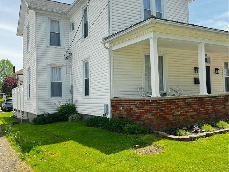 617 Park Street, Barnesville, OH 43713 Photo 2