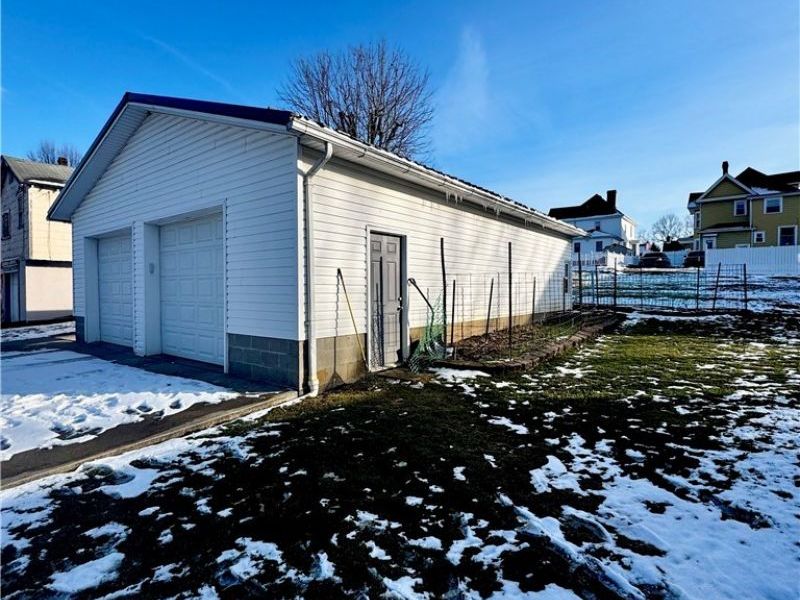 617 Park Street, Barnesville, OH 43713 Photo 4