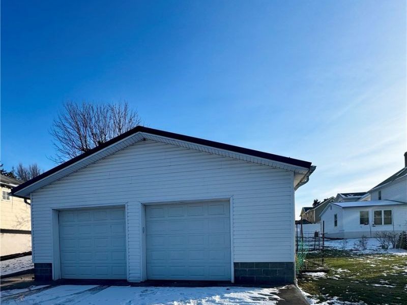 617 Park Street, Barnesville, OH 43713 Photo 5