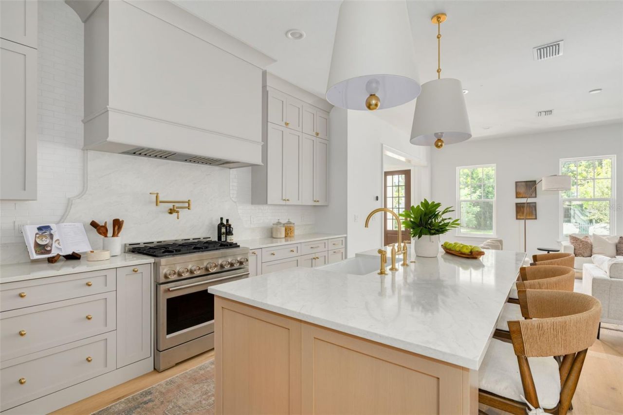 1309 17th Avenue N, Saint Petersburg, FL 33704 Photo
