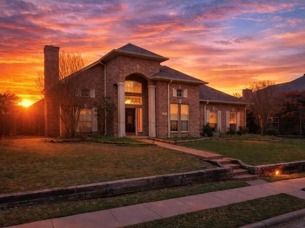 4514 Lakepointe Avenue, Rowlett, TX 75088