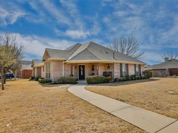 188 Aster Drive, Sanger, TX 76266