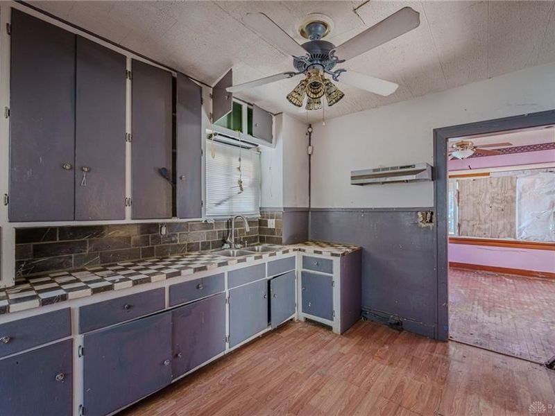 423 Sandalwood Drive, Dayton, OH 45405 Photo 7