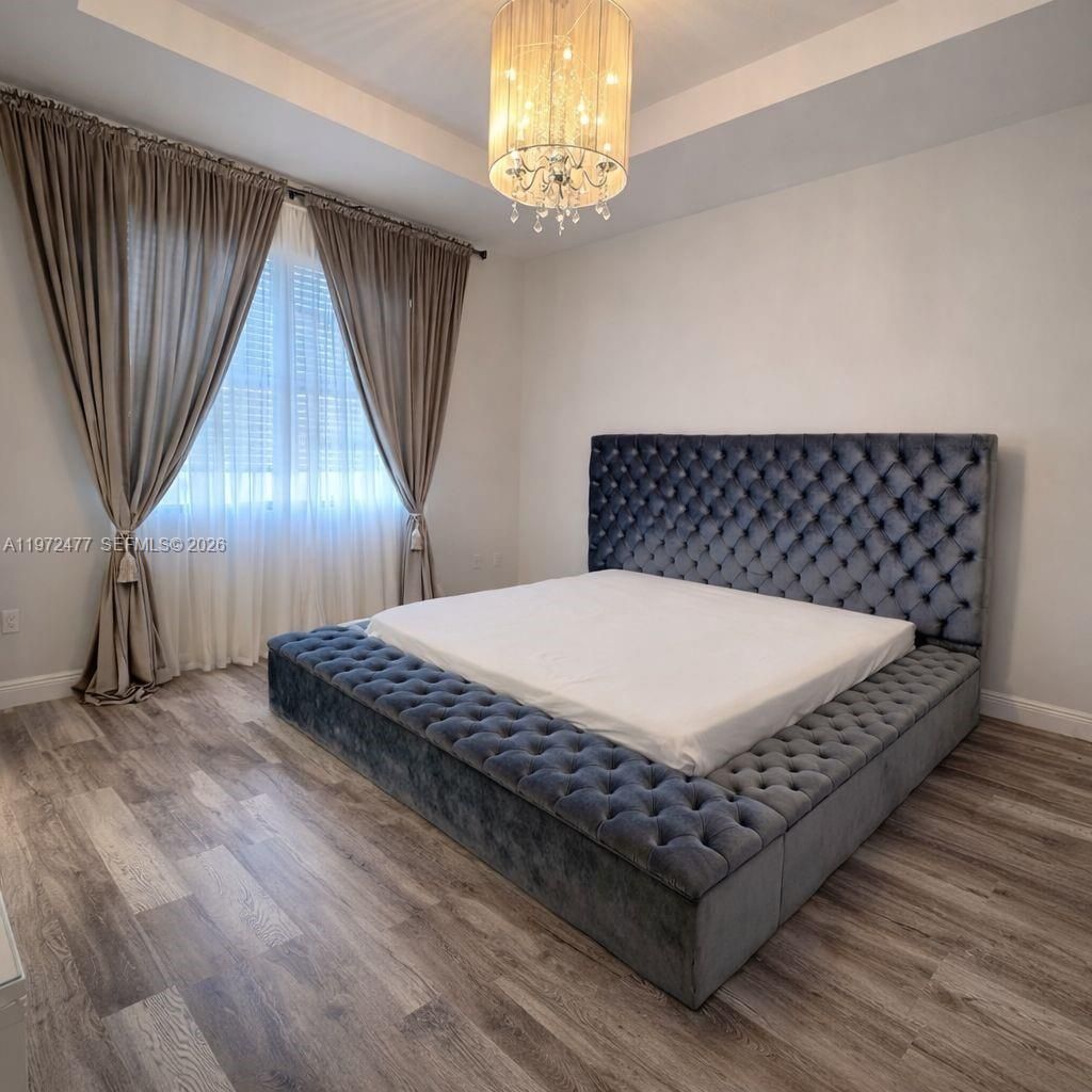 829 NE 191st St, Miami, FL 33179 Photo