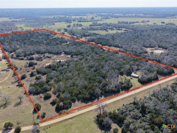 1873 County Road 136a, Hallettsville, TX 77964